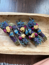 Load image into Gallery viewer, Apatite Smudge Stick With Flowers, Home Cleansing, Calming Gifts Women, Lavender Smudge Stick, Witchy Accessories, Meditation Altar,