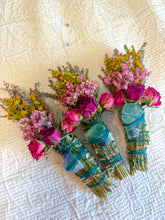 Load image into Gallery viewer, Fluorite Crystal Smudge Stick – White Sage and Lavender Blend for Focus, Peace, and Spiritual Cleansing