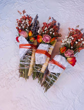 Load image into Gallery viewer, White Howlite, Palo Santo, Rosemary, White Sage, Lavender and Wild Flower Smudge Stick
