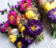 Load image into Gallery viewer, Agate Geode, Palo Santo, Sage, Rosemary, Lavender And Flower Smudge Wand