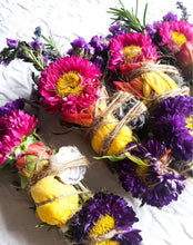 Load image into Gallery viewer, Agate Geode, Palo Santo, Sage, Rosemary, Lavender And Flower Smudge Wand