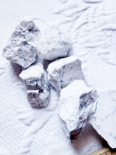 Load image into Gallery viewer, White Howlite