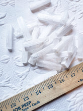 Load image into Gallery viewer, Selenite Wand