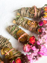 Load image into Gallery viewer, Kiwi, Mint, Palo Santo and Cedar Spring Smudge Stick