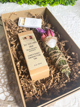 Load image into Gallery viewer, Copy of Smudge Stick With Flowers, Home Cleansing, Calming Gifts Women, Witchy Accessories, Meditation Altar, Rose Quartz Smudge Stick, Self-Love