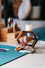 Load image into Gallery viewer, Black Tourmaline, Palo Santo, Sage, Rosemary and Wild Flower Smudge Bundle