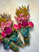 Load image into Gallery viewer, Fluorite Crystal Smudge Stick – White Sage and Lavender Blend for Focus, Peace, and Spiritual Cleansing
