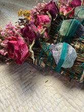 Load image into Gallery viewer, Fluorite Crystal Smudge Stick – White Sage and Lavender Blend for Focus, Peace, and Spiritual Cleansing
