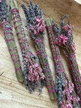 Load image into Gallery viewer, Lavender Incense Bouquet
