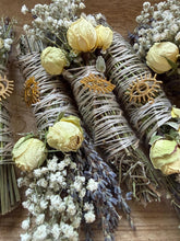 Load image into Gallery viewer, Evil Eye Protection Smudge Stick, Sage Lavender Rosemary, Smoke Cleansing Bundle, Protection Ritual, Witch Altar Supply image 7
