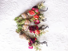 Load image into Gallery viewer, Leopard Skin Jasper, sage, rosemary and lavender smudge stick photo 11
