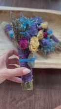 Load and play video in Gallery viewer, Apatite Smudge Stick With Flowers, Home Cleansing, Calming Gifts Women, Lavender Smudge Stick, Witchy Accessories, Meditation Altar,

