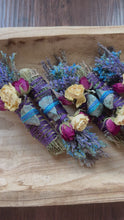 Load and play video in Gallery viewer, Apatite Smudge Stick With Flowers, Home Cleansing, Calming Gifts Women, Lavender Smudge Stick, Witchy Accessories, Meditation Altar,
