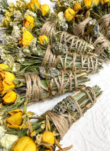 Load image into Gallery viewer, Pyrite, Palo Santo, Rosemary, Lavender Smudge Kit
