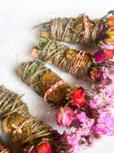 Load image into Gallery viewer, Kiwi, Mint, Palo Santo and Cedar Spring Smudge Stick
